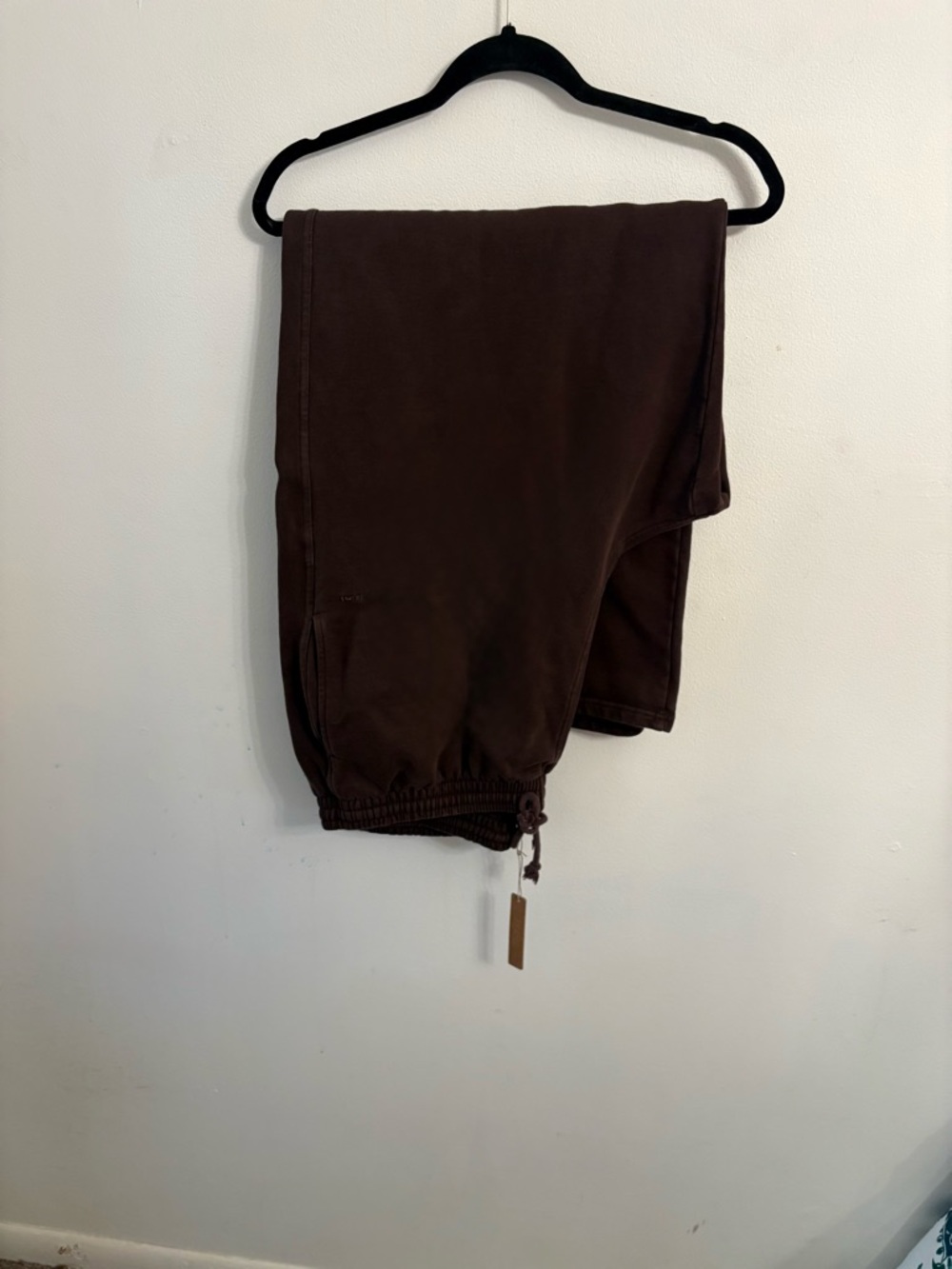 SKIMS cotton fleece wide leg boyfriend sweatPants XL espresso color nwt
